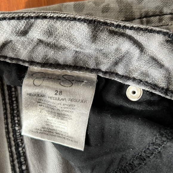 Jessica Simpson skinny leopard print jeans - Picture 6 of 9